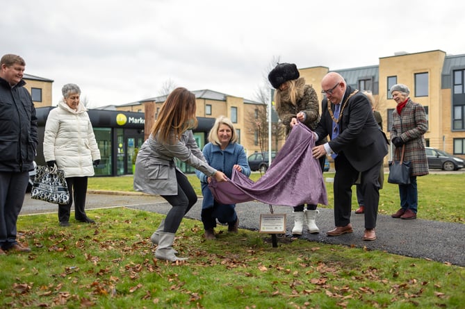 Plaque unveiling 