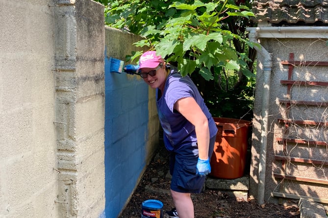 NHS SBS Volunteers at Charnhill Crescent 