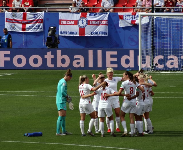 Lionesses take on La Roja