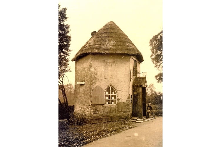 Stanton Drew Toll House