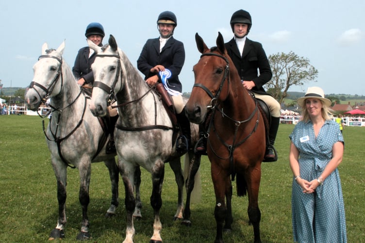 Mendip Farmers Inter Hunt relay team at this years Mid Somerset show