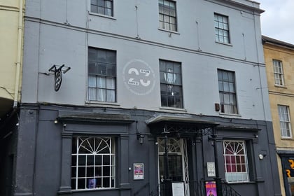 Leading artist's 'massive respect' to venue which announces closure