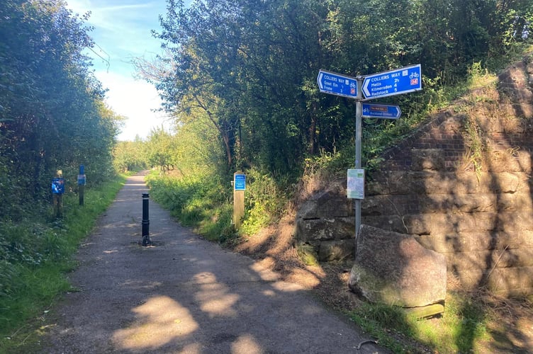 Terminus of the Colliers Way active travel route on Buckland Road in Great Elm (Photo: Daniel Mumby)