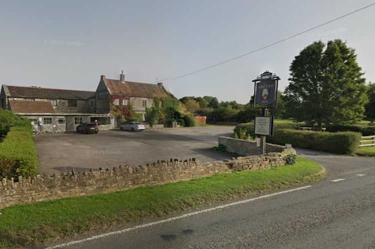 Entrance to the Lime Kiln Inn on the A372 near Long Sutton. 